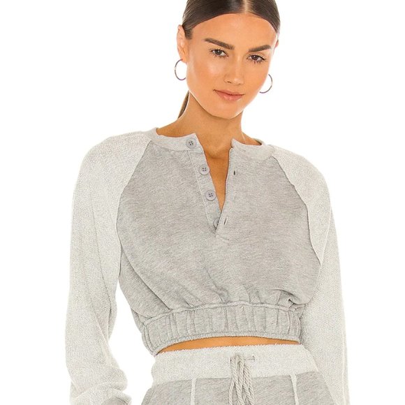 Lovers + Friends Tops - Lovers and Friends- Carley Sweatshirt - Size S